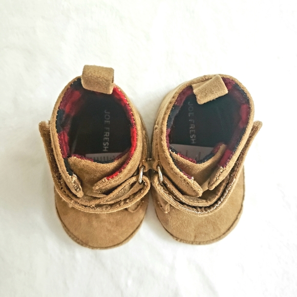 Joe Fresh Baby Nubuck Boots - Picture 3 of 5